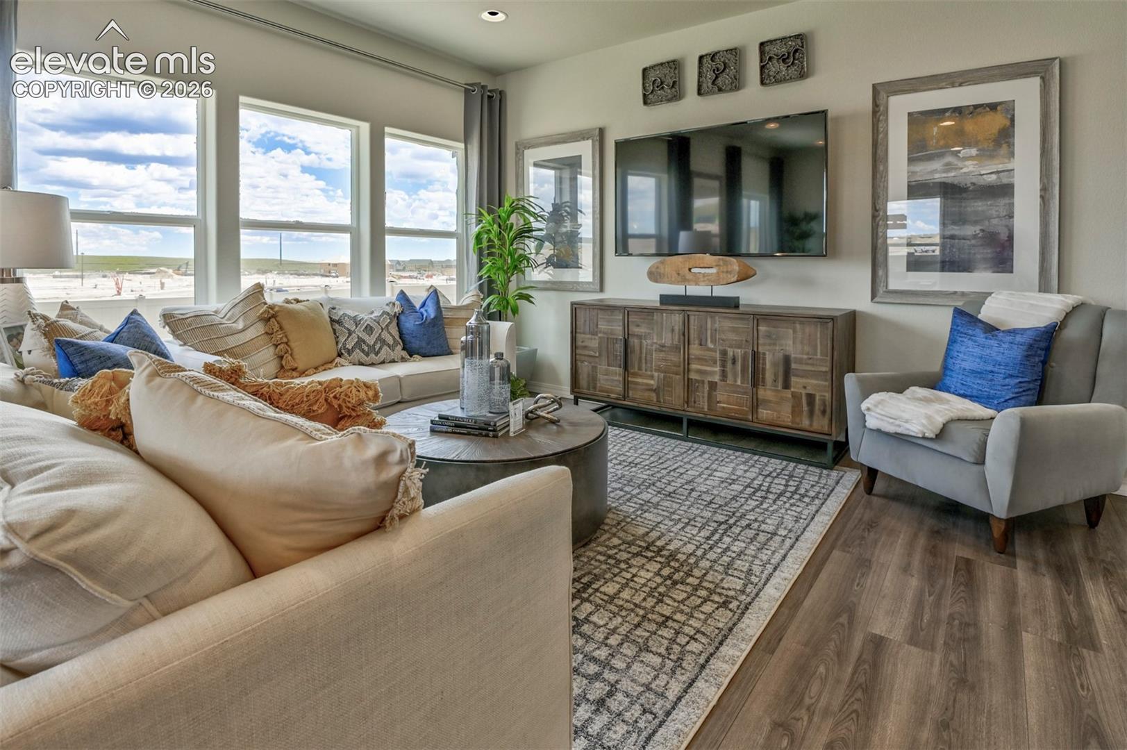 *Photos from previous model home of same floorplan. Features and options will vary!