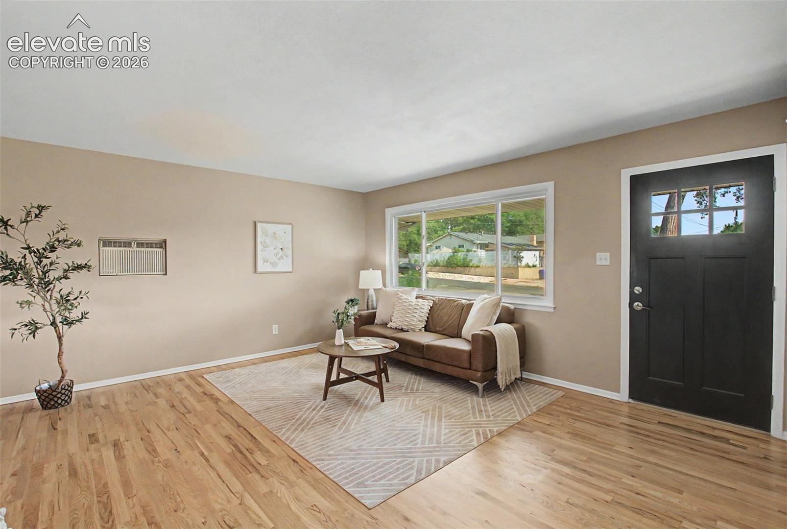 Photo 6 of 3811 Dixon Way, Colorado Springs