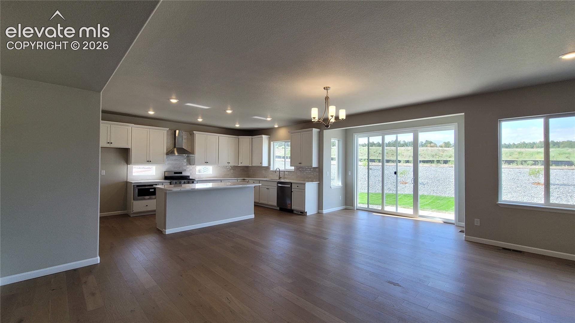 Photo 9 of 10651 Wolf Lake Drive, Colorado Springs