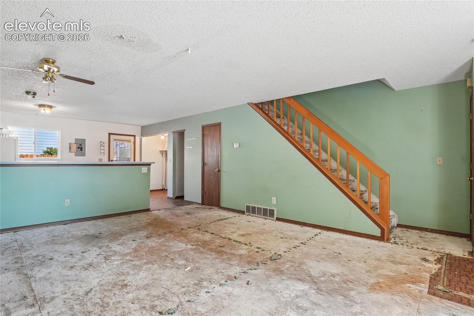 Photo 8 of 6964 Palmer Park Boulevard, Colorado Springs