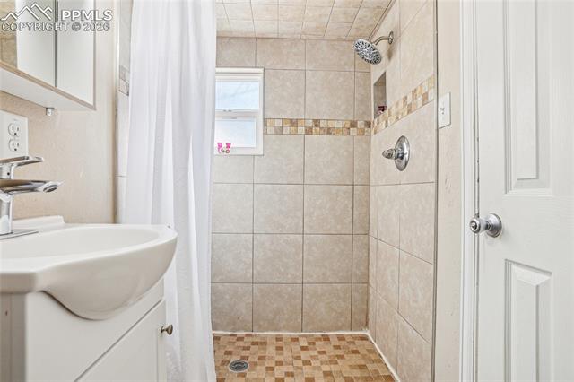 Photo of 1154 Manitou Avenue, Manitou Springs, CO 80829
