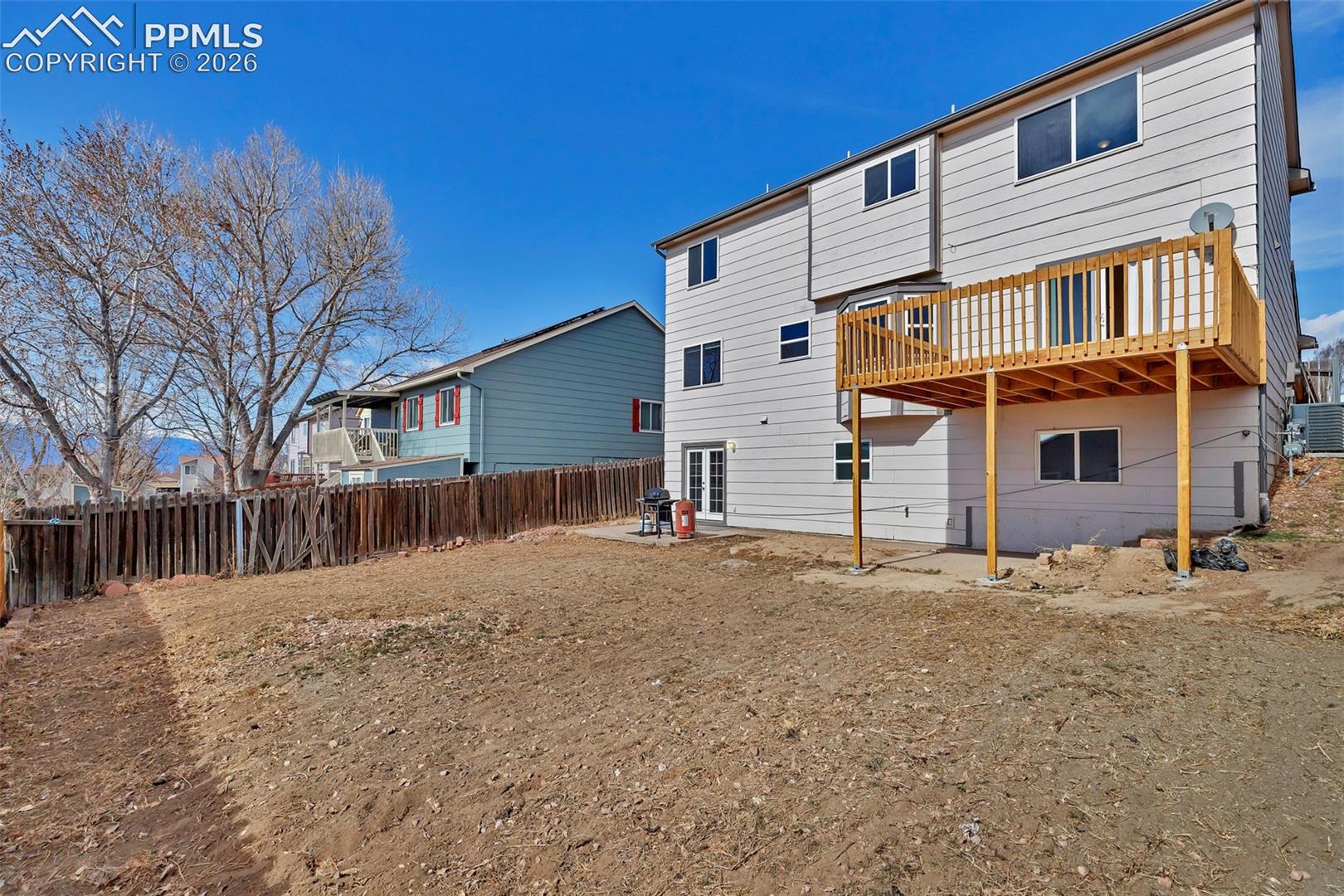 2375 Lisa Dr, Colorado Springs, CO 80915