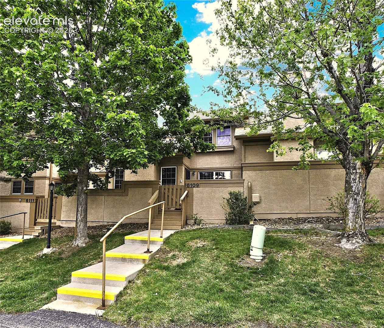 6109 Pine Hill Dr, Colorado Springs, CO 80918