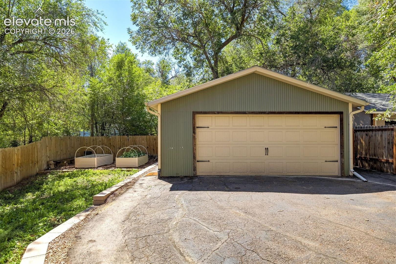 Photo 40 of 23 W Brookside Street, Colorado Springs