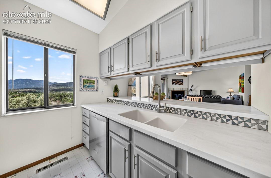 Photo 7 of 930 Fontmore Road #D, Colorado Springs