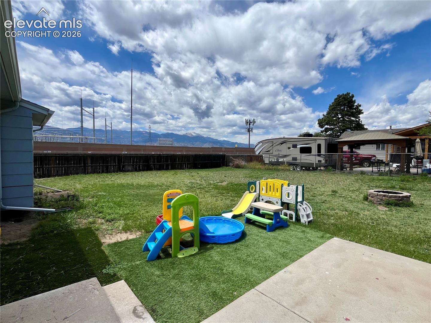 Backyard patio area with room to relax or entertain
