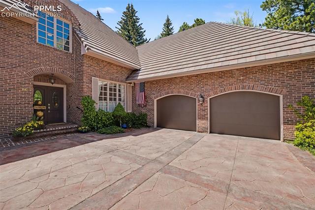 740 Bear Paw Ln, Colorado Springs, CO 80906