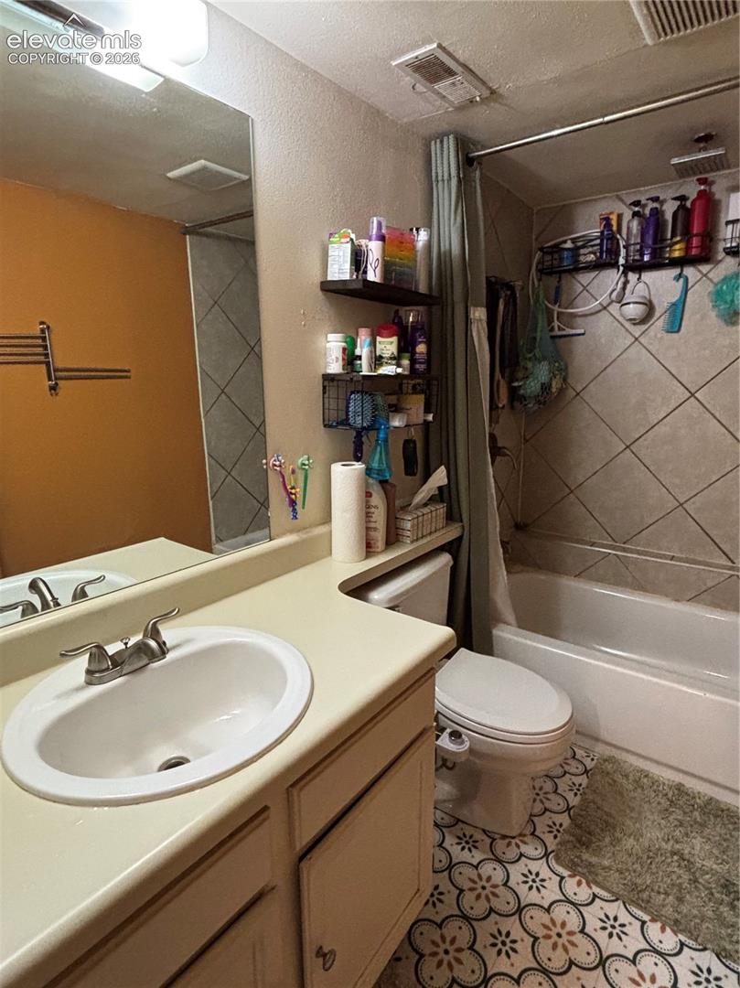 Photo 16 of 2362 Lexington Village Lane, Colorado Springs