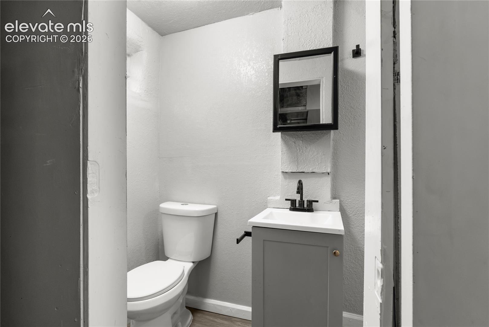 Photo 17 of 1606 Navajo Circle, Colorado Springs
