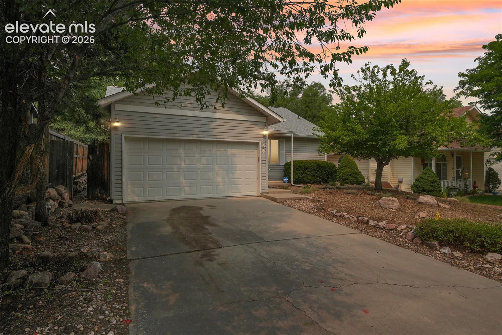 Photo 33 of 956 Columbine Avenue, Colorado Springs