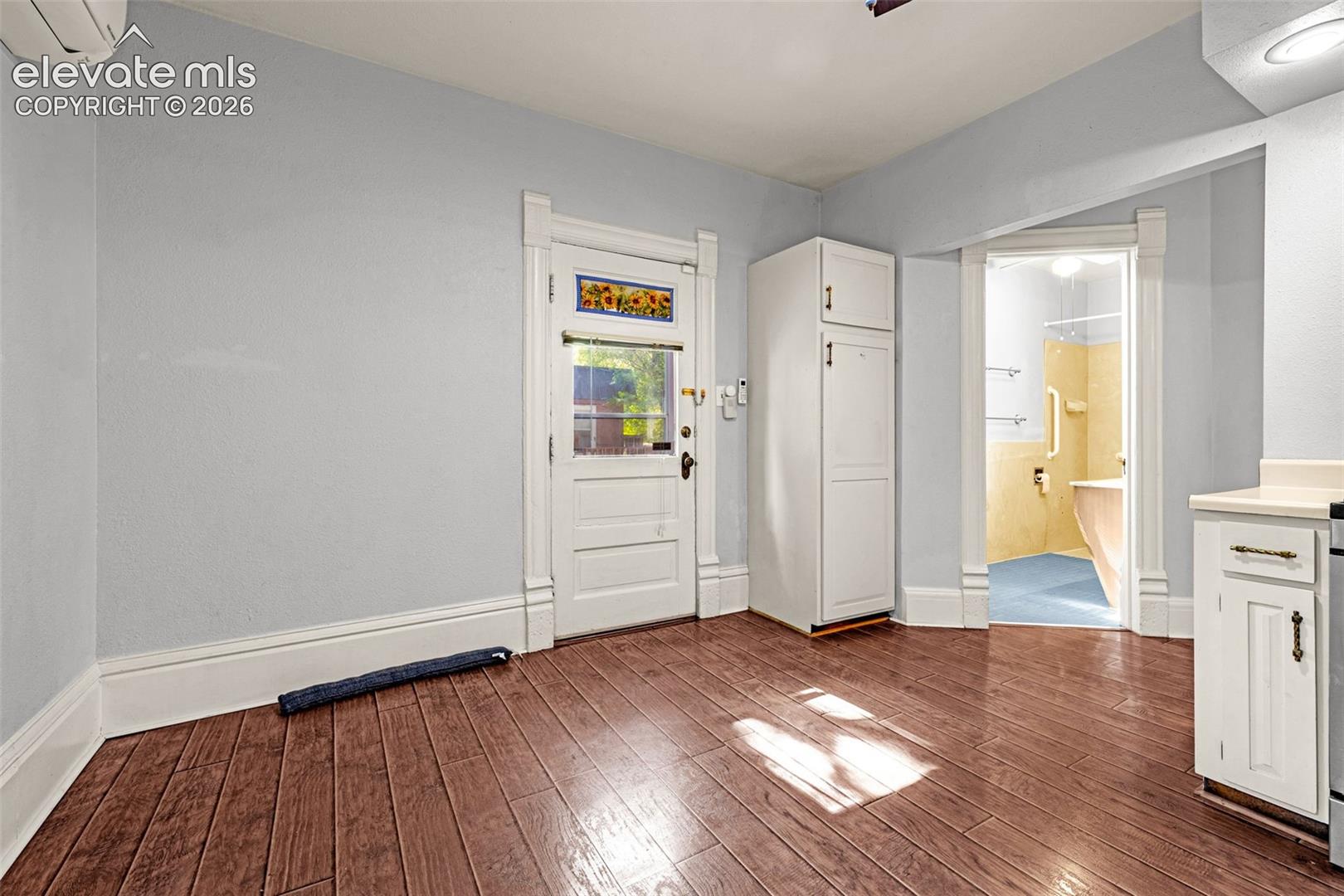 Main level unit