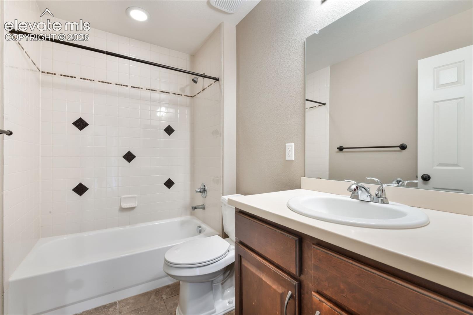 Upper level bathroom