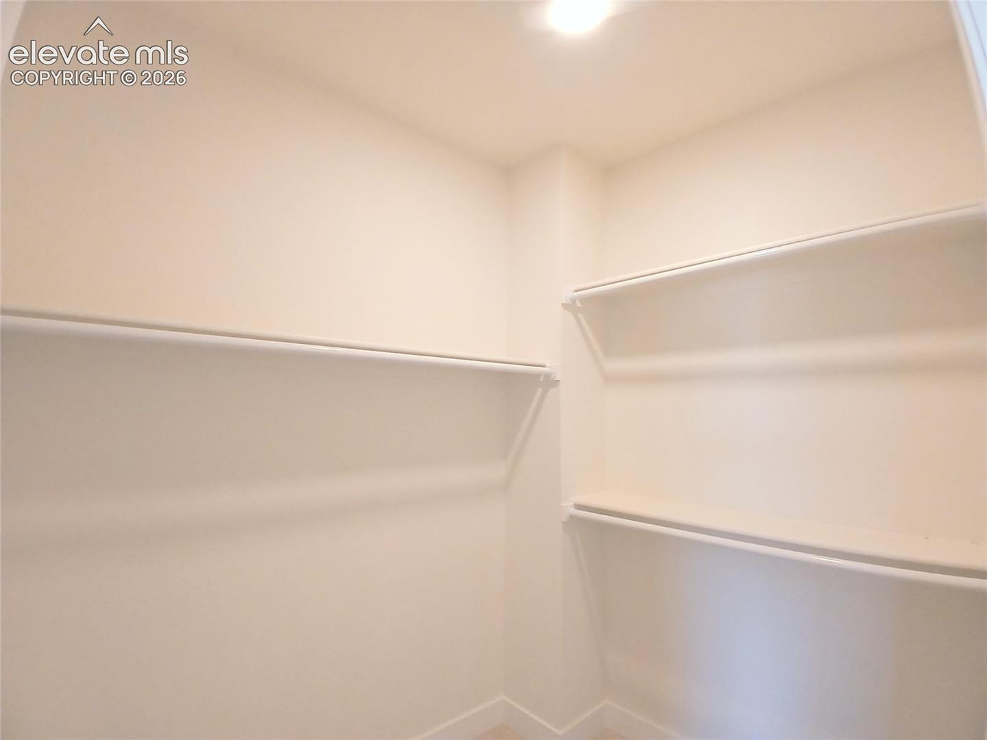 En Suite Walk-in Closet