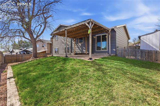912 Amsterdam Dr, Colorado Springs, CO 80907