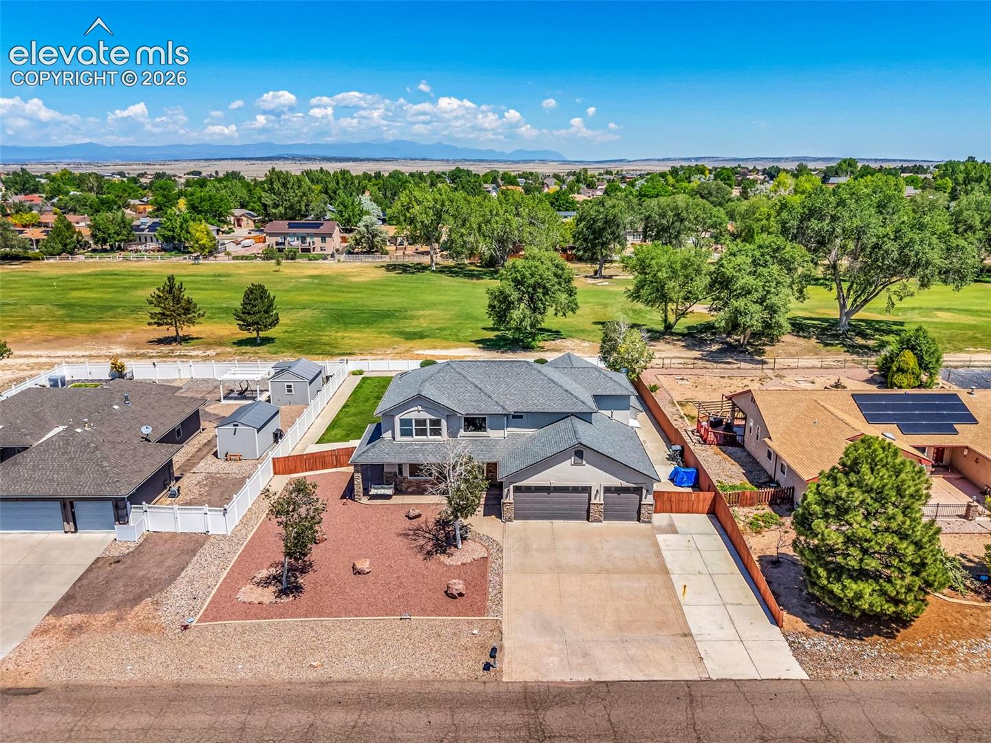 253 W Mangrum Dr, Pueblo West, CO 81007