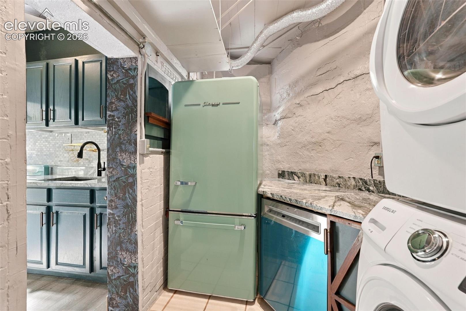 Classic Retro Brand Refrigerator, Full Sized Appliances