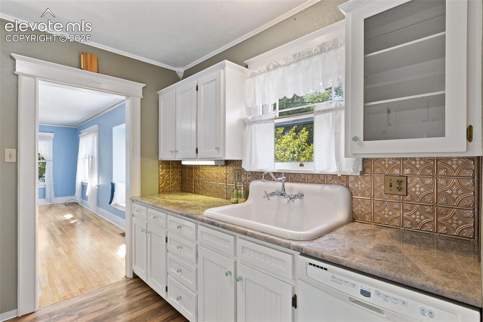 Photo 7 of 514 Custer Avenue, Colorado Springs