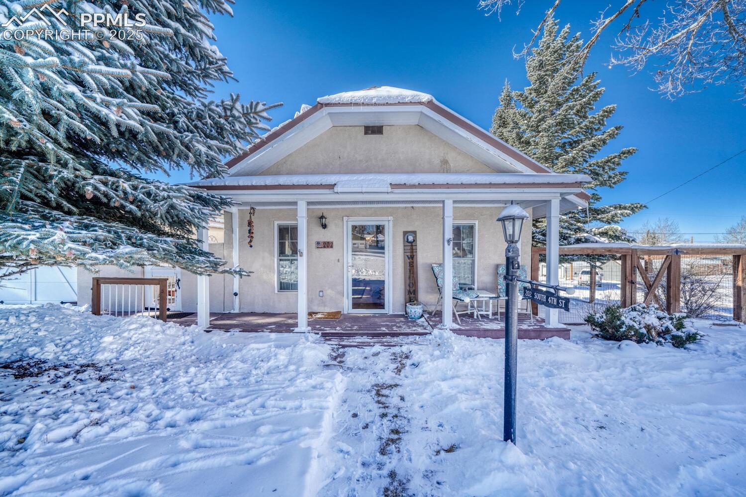 202 S 4th St, Westcliffe, CO 81252