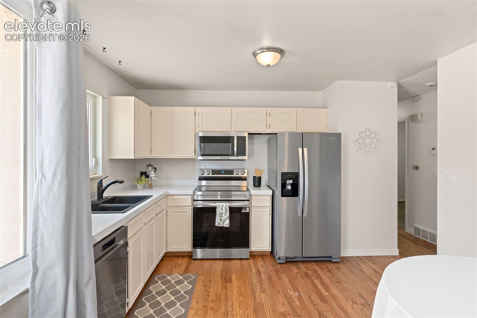 Photo 12 of 3842 Vaquero Circle, Colorado Springs