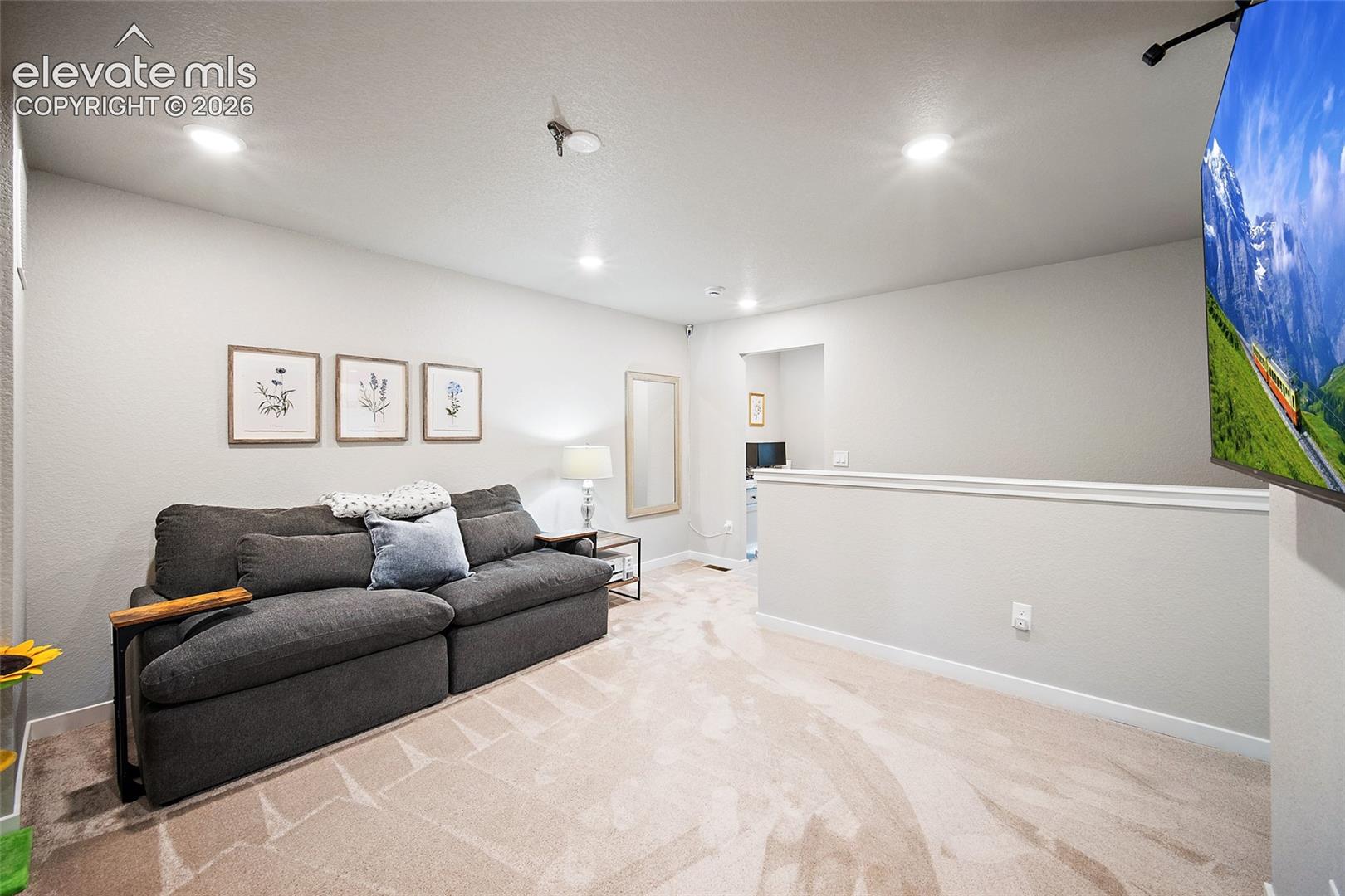 Photo 8 of 8122 Grey Bark Way, Colorado Springs