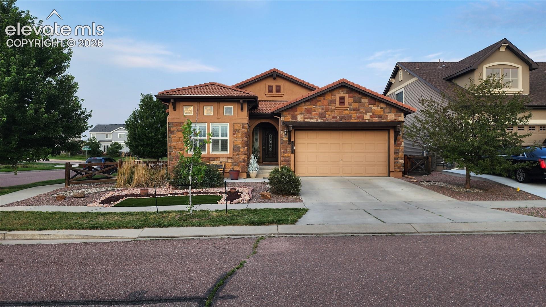 6487 Forest Thorn Ct, Colorado Springs, CO 80927