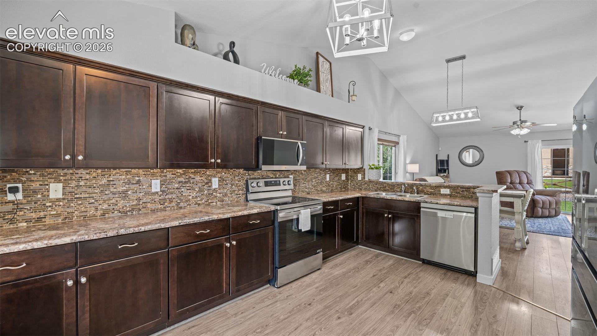 Photo 9 of 8068 Hollygrape Lane, Colorado Springs