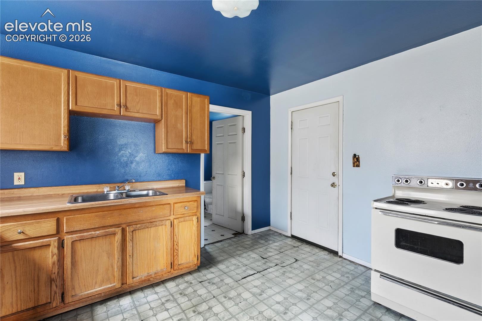 Photo 11 of 225 W Eaton Avenue, Cripple Creek