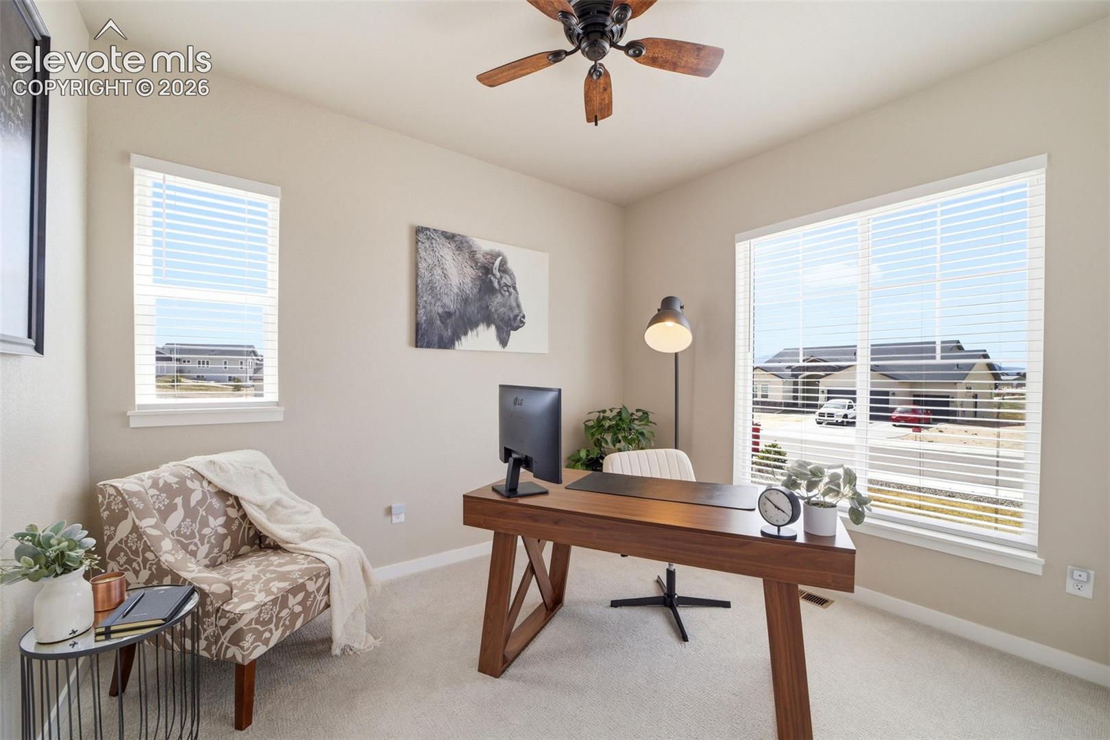 Office / bedroom. 