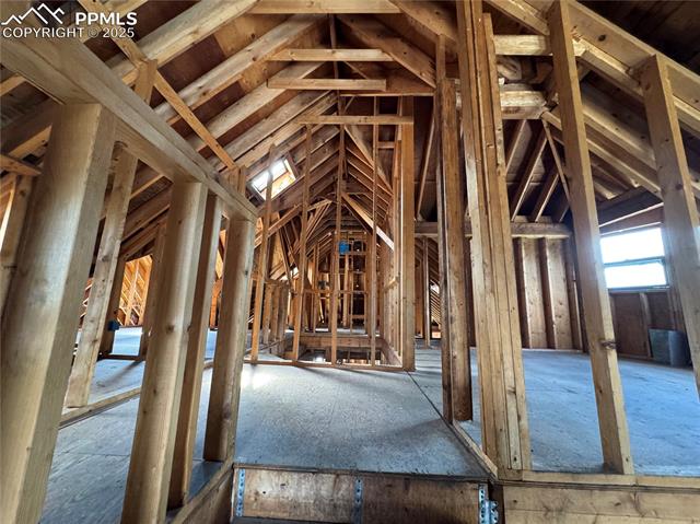 Misc room with lofted ceiling