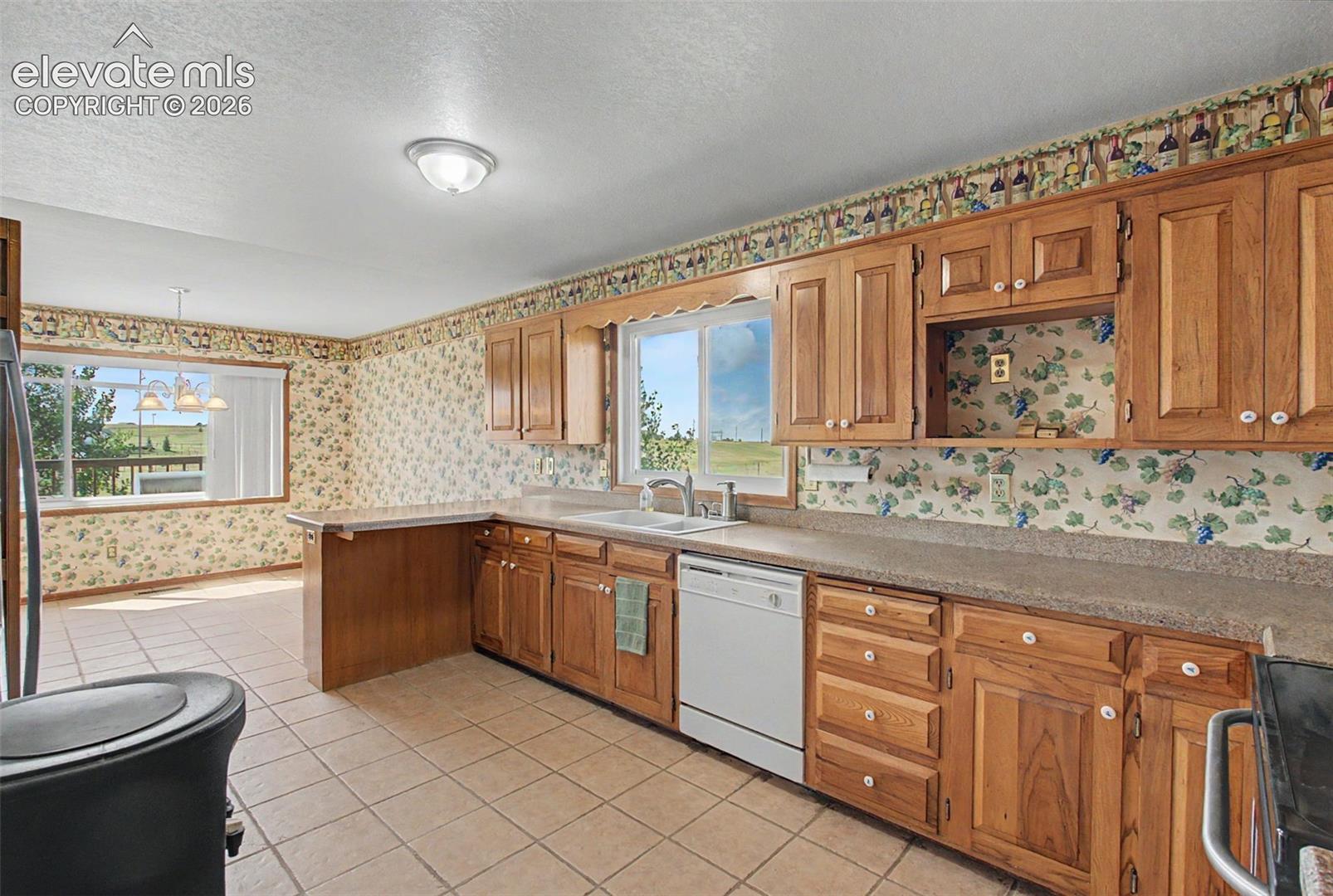 7360 Wilderness Dr, Colorado Springs, CO 80908