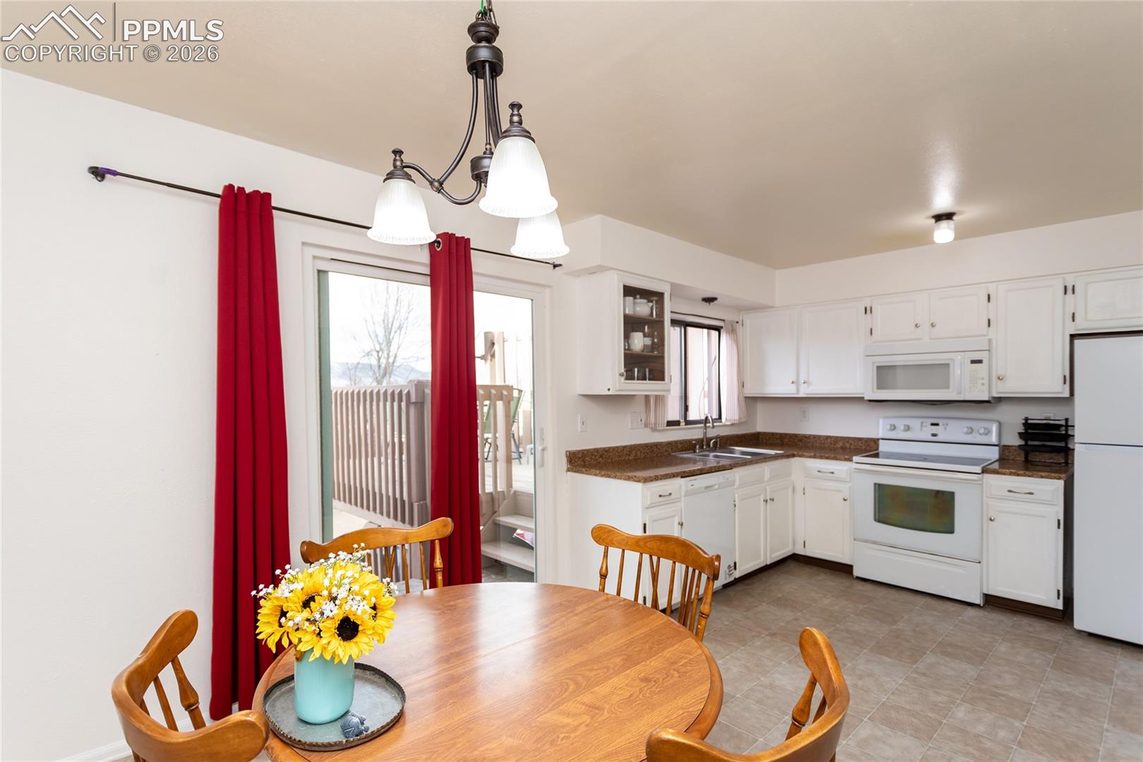 Photo 17 of 3808 Oro Blanco Drive, Colorado Springs