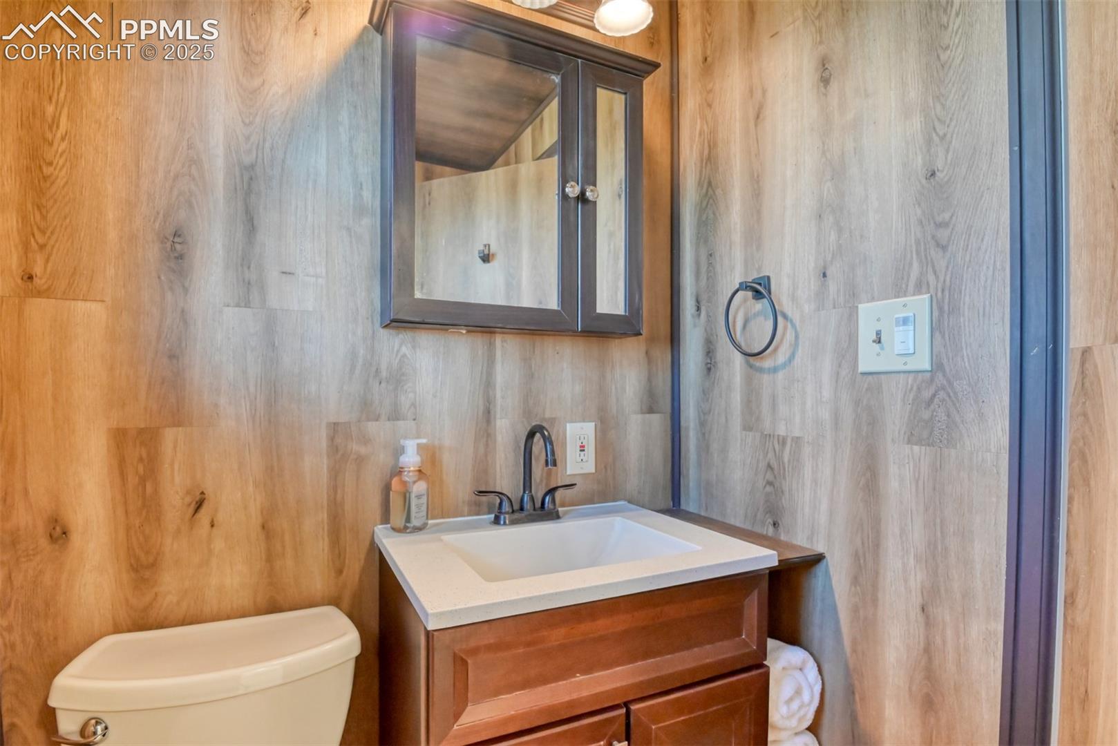 Photo 21 of 10970 Garrett Road, Peyton