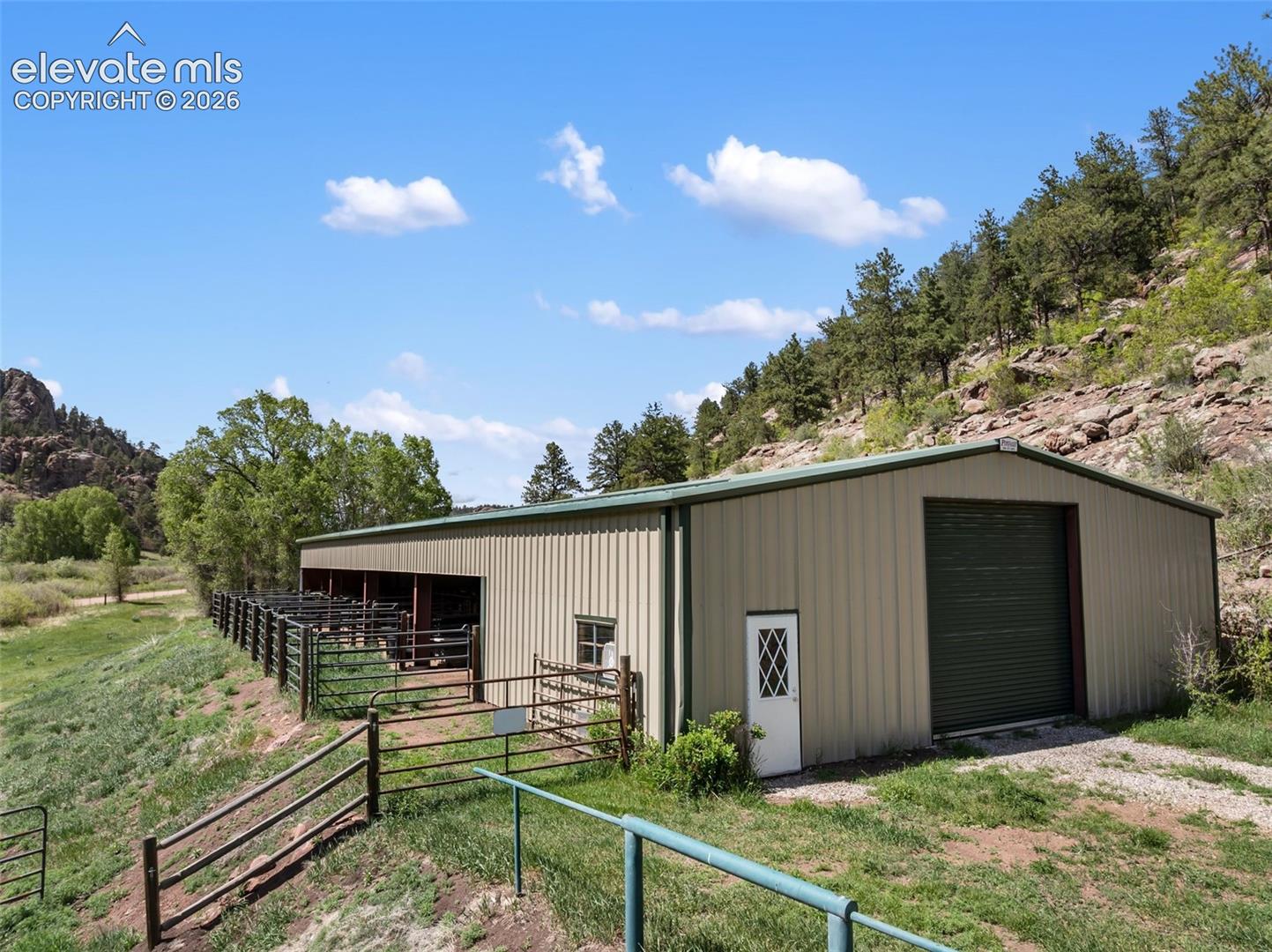 40x100 Barn with shop and tack room. 