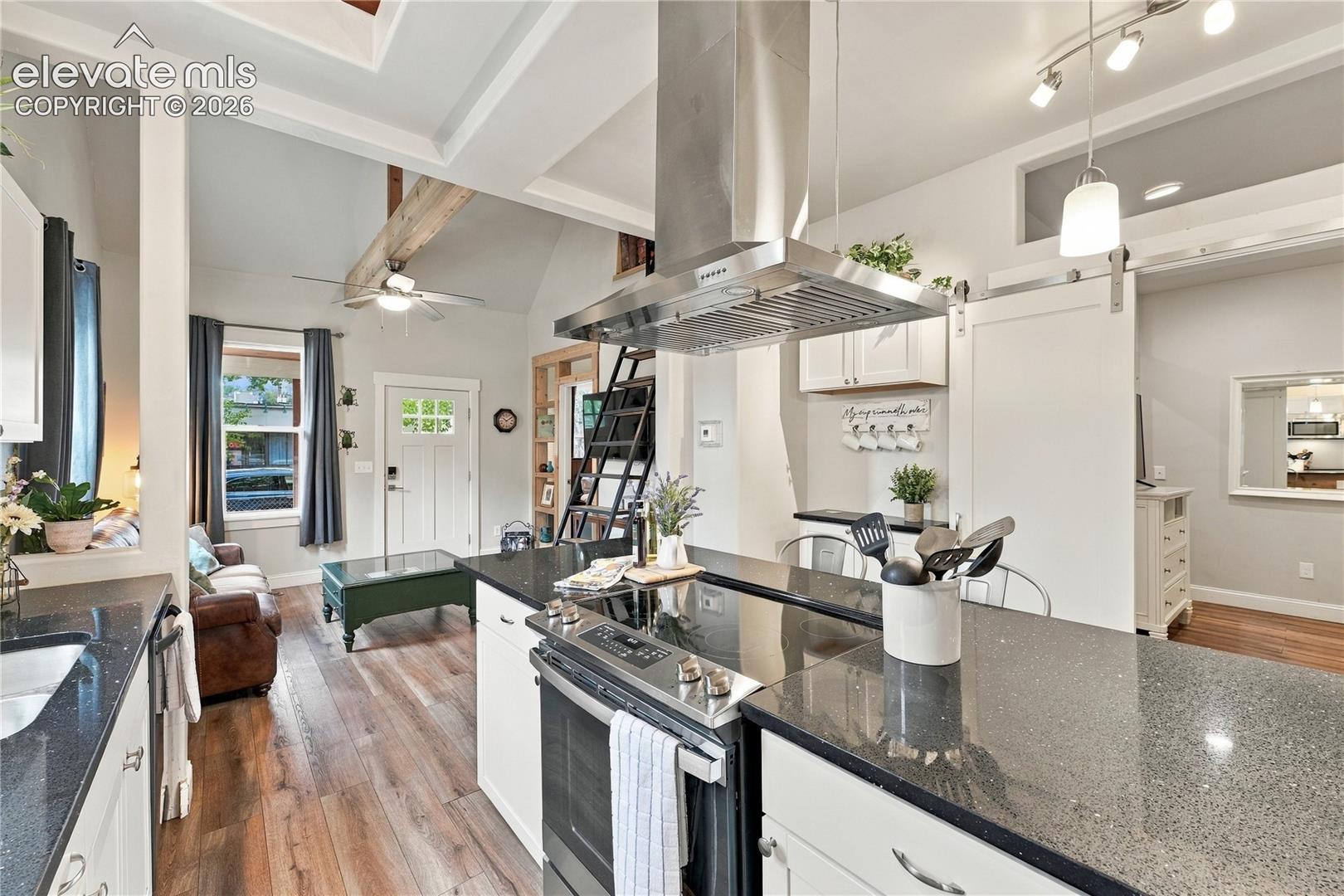 Photo 9 of 1208 W Colorado Avenue, Colorado Springs