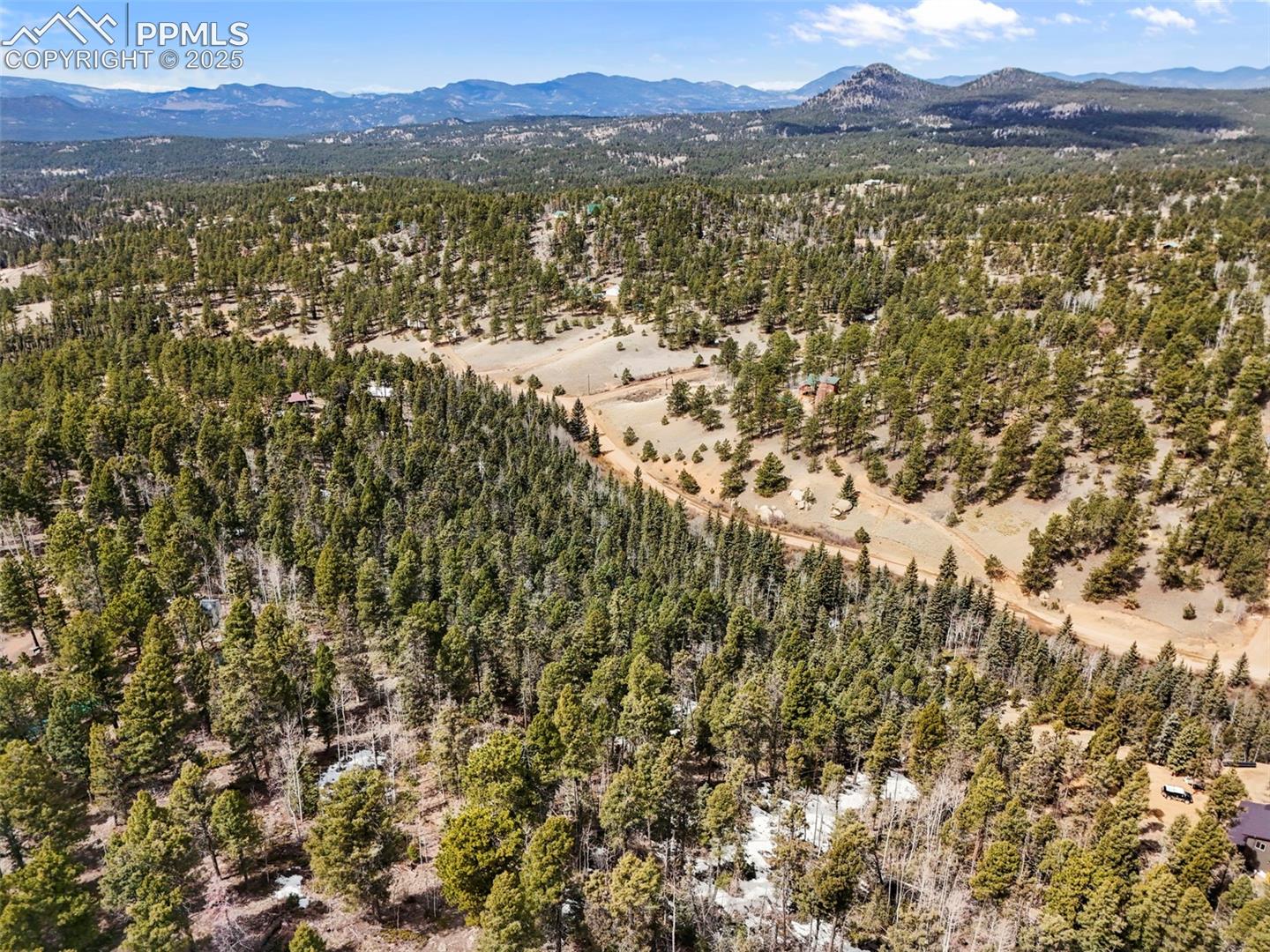 Photo 11 of 464 E Bison Creek Trail, Florissant