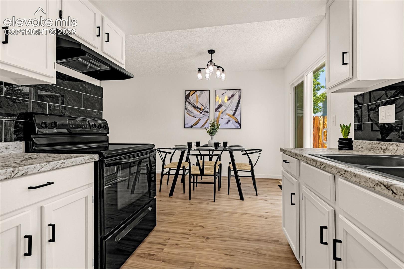 Photo 10 of 1220 Soaring Eagle Drive, Colorado Springs