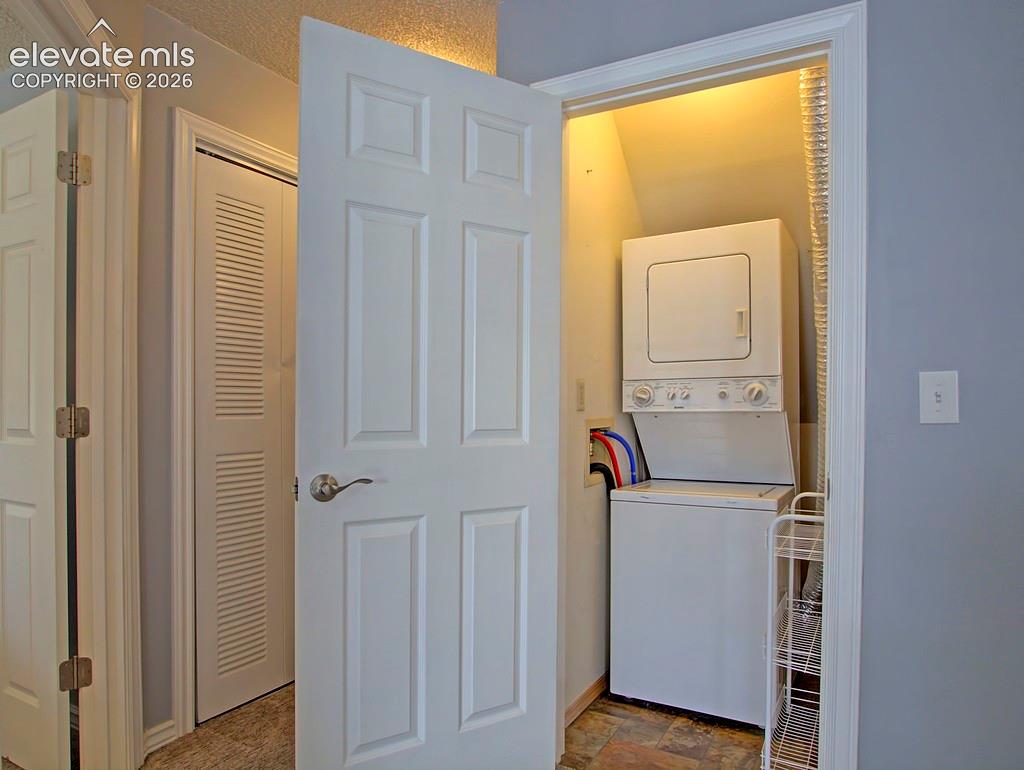 2314 Troy Ct, Colorado Springs, CO 80918
