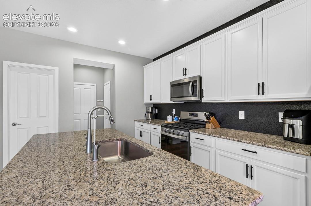 Photo 12 of 3932 Ryedale Way, Colorado Springs