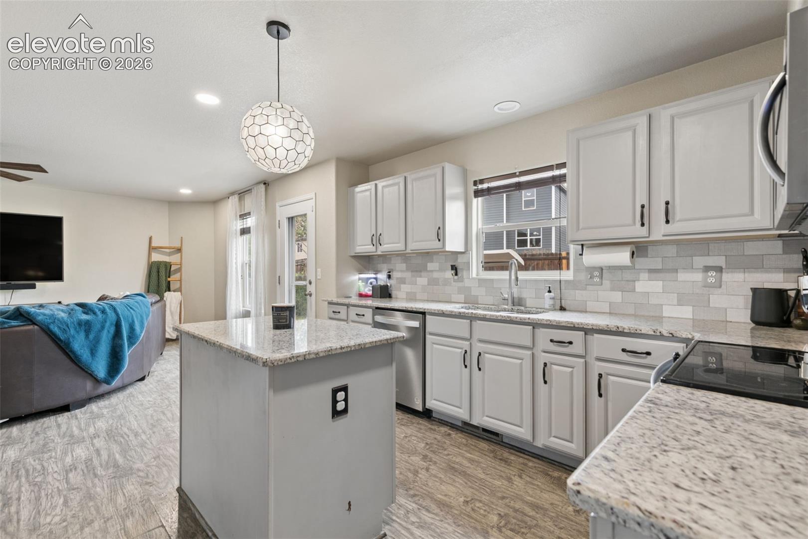 Photo 11 of 6914 Sierra Meadows Drive, Colorado Springs