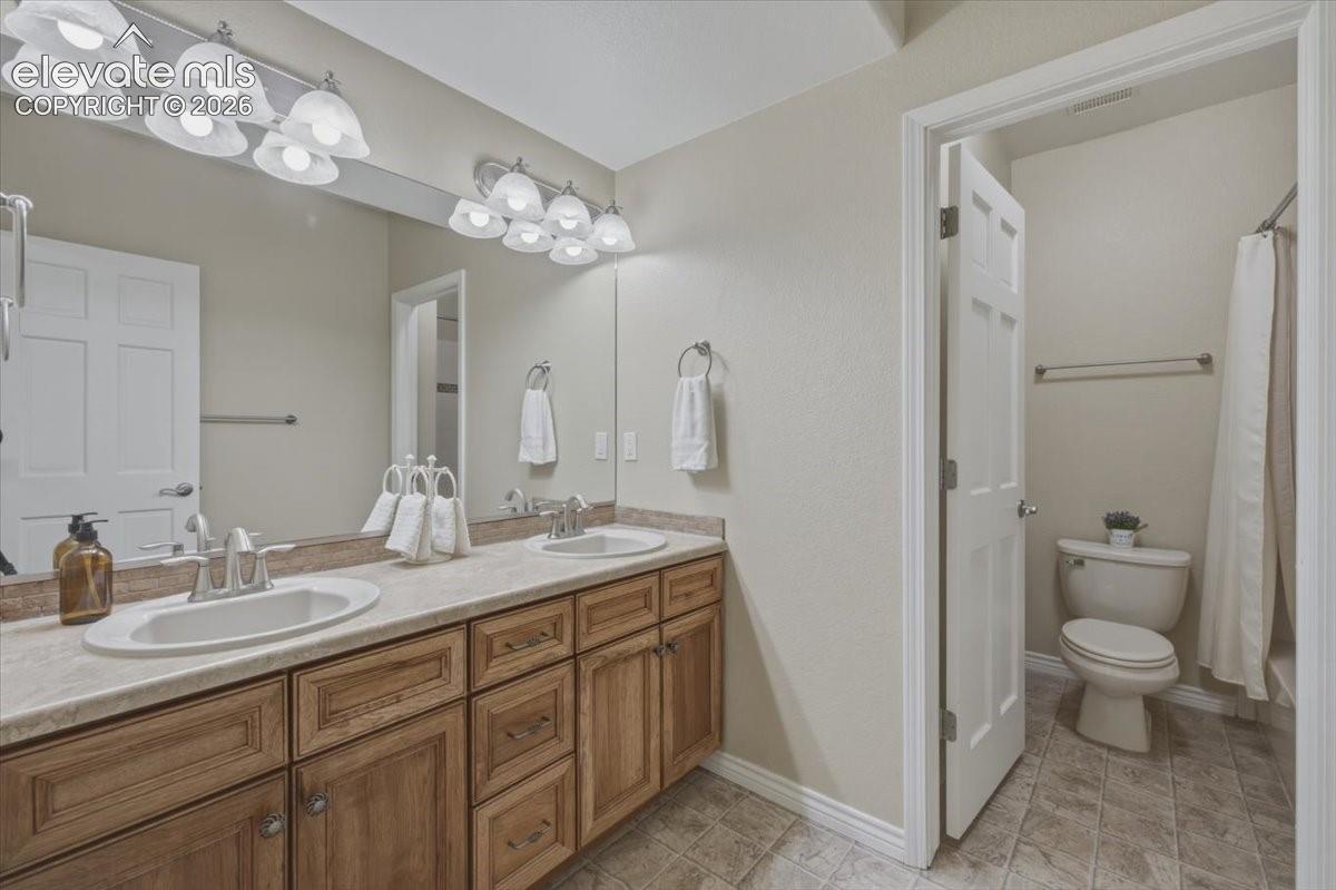 Full bathroom in basement
