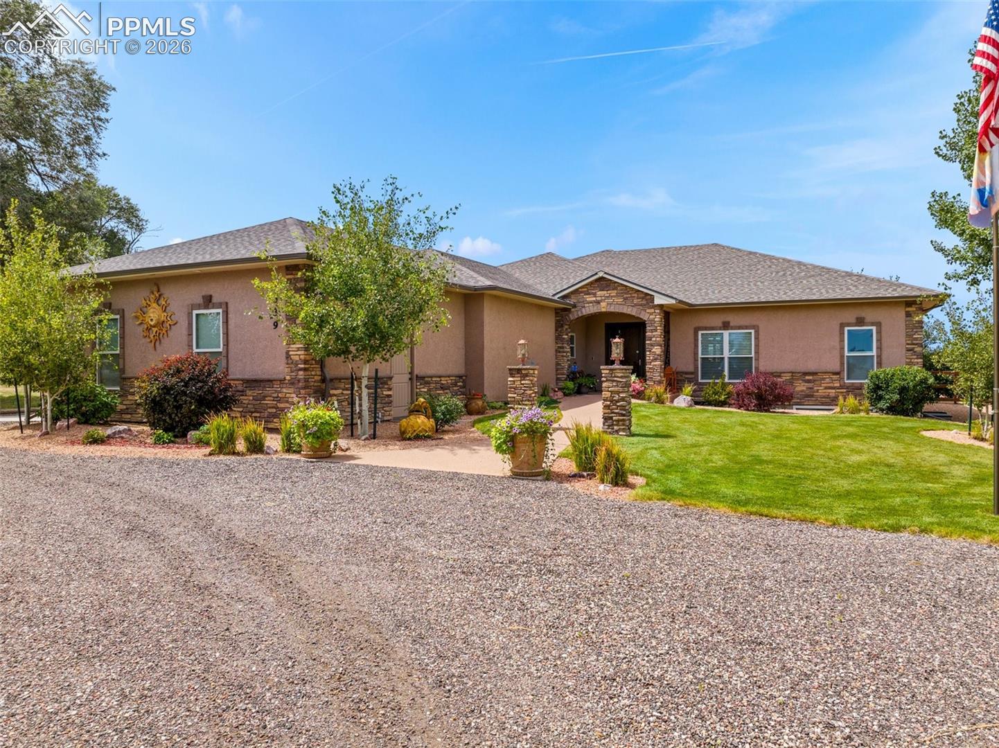 1339 28th Ln, Pueblo, CO 81006