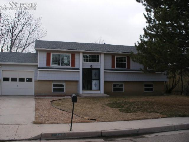 7349 Colonial Dr, Fountain, CO 80817