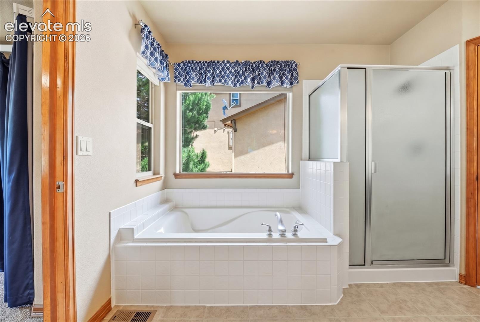 Photo 18 of 1630 Oakmont Drive, Colorado Springs