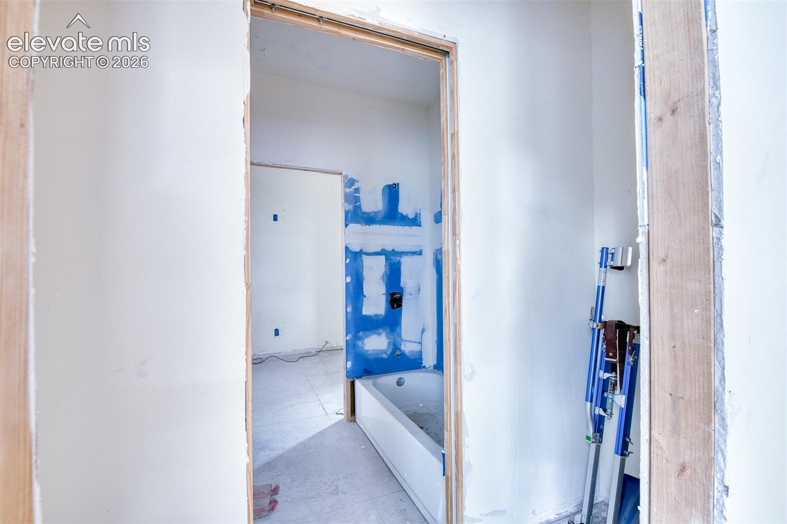 Jack and Jill bathroom connects the two main level bedrooms. 