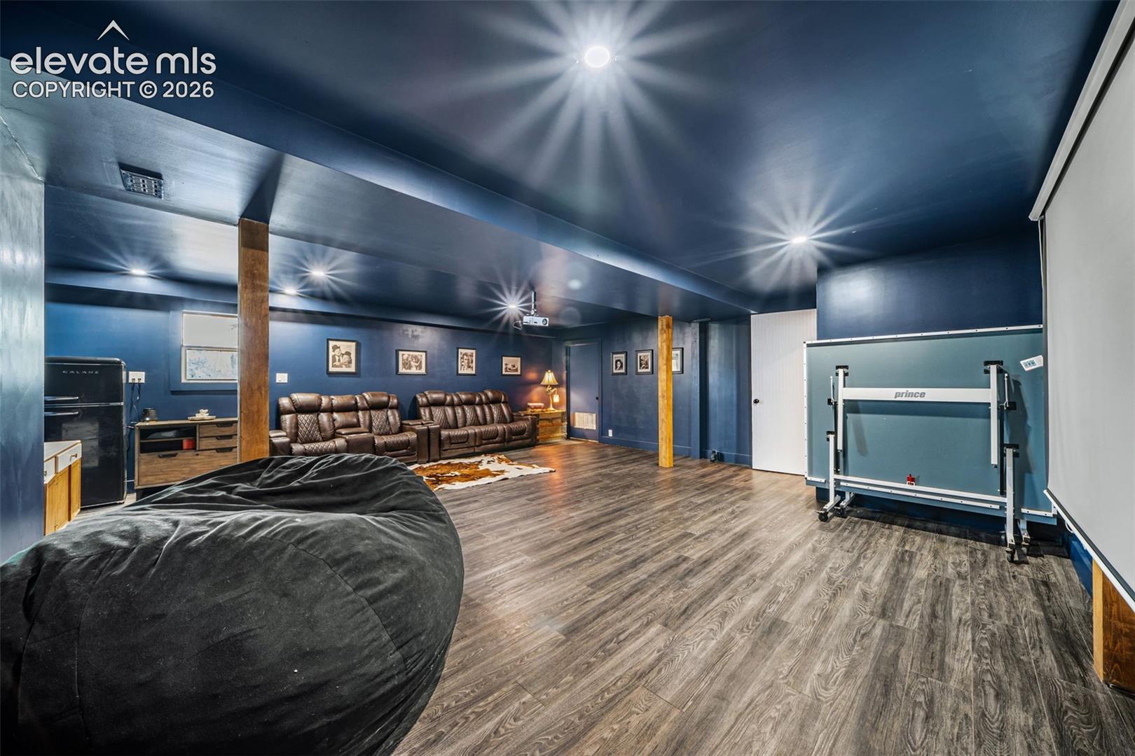 incredible media/game  room is spacious