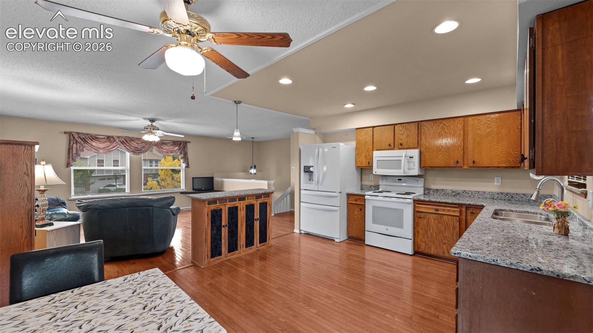 Photo 11 of 1030 Crosstrail Drive, Colorado Springs