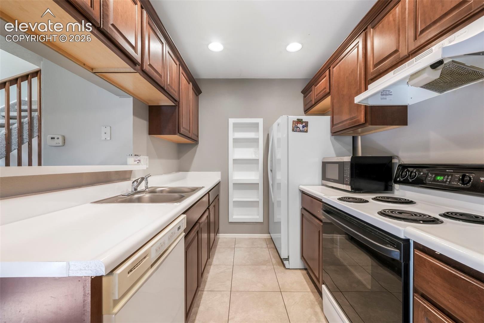 Photo 11 of 4547 Castlepoint Drive, Colorado Springs