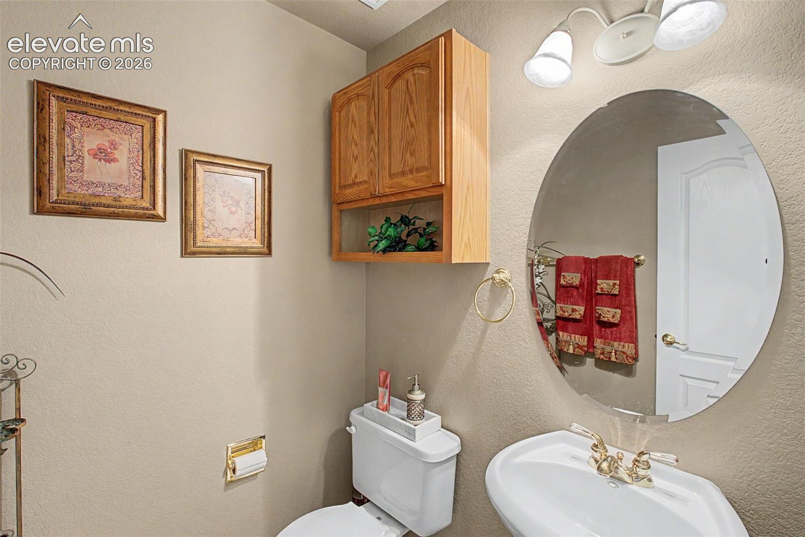 Main Level Powder Room!