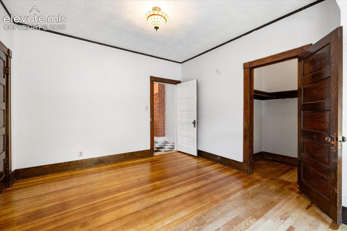 Walk-in closet