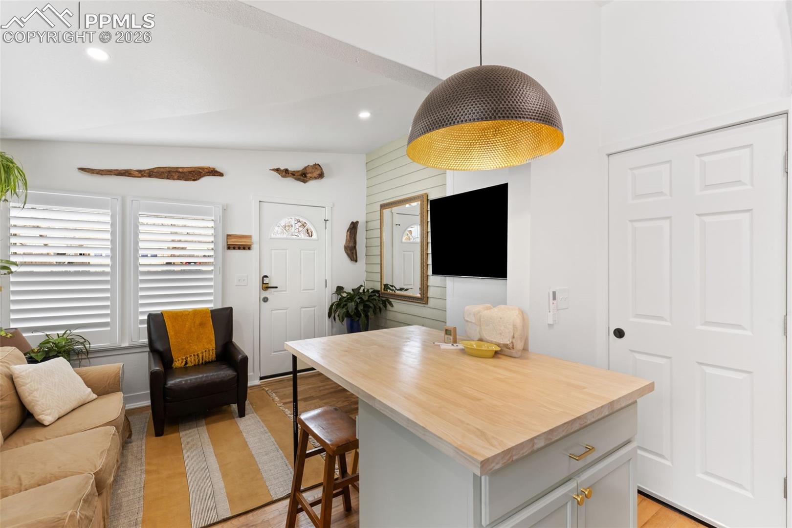 Photo 6 of 708 Sahwatch Street, Colorado Springs